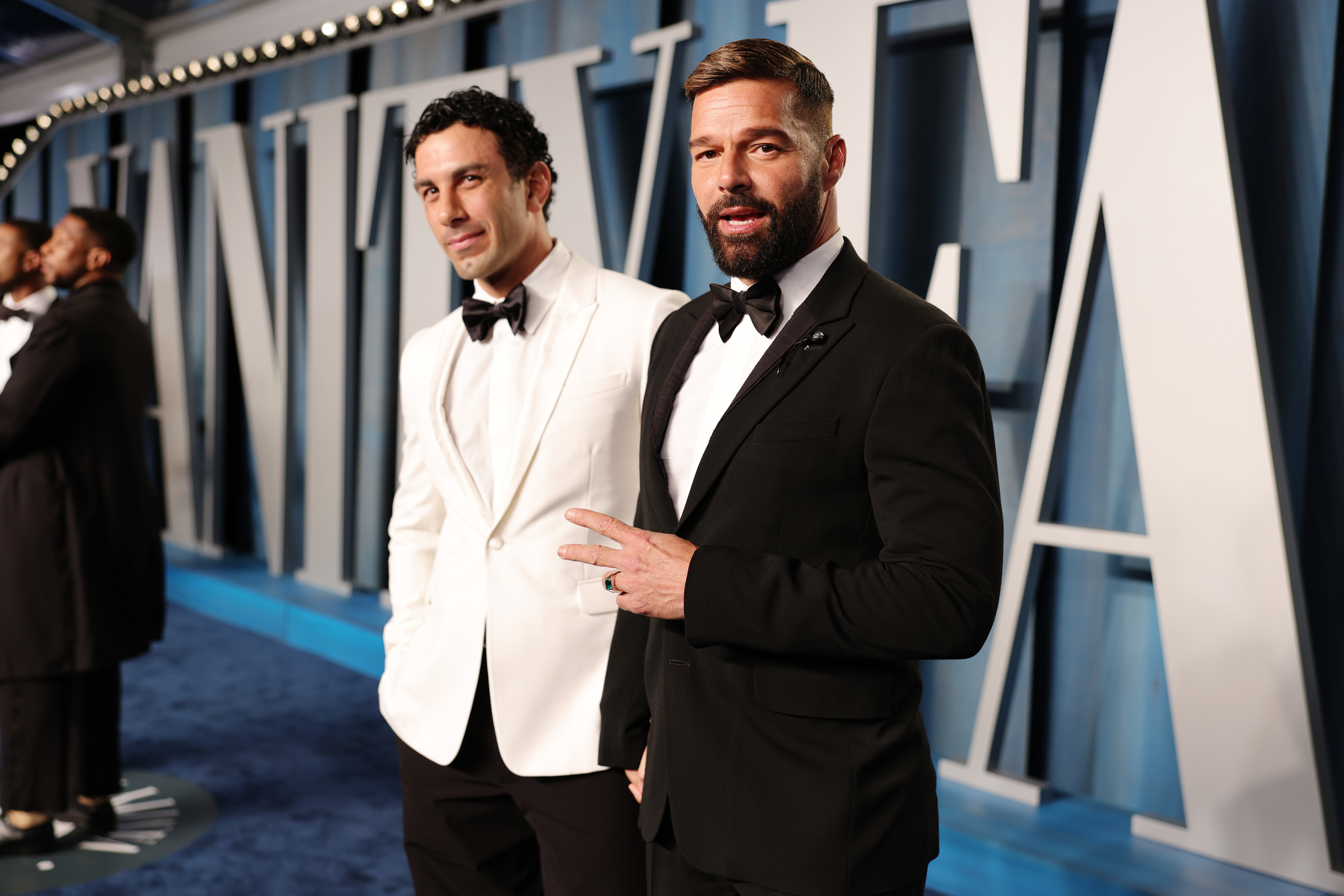BEVERLY HILLS, CALIFORNIA - MARCH 27: (L-R) Jwan Yosef and Ricky Martin attend the 2022 Vanity Fair Oscar Party hosted by Radhika Jones at Wallis Annenberg Center for the Performing Arts on March 27, 2022 in Beverly Hills, California. (Photo by Rich Fury/VF22/Getty Images for Vanity Fair)