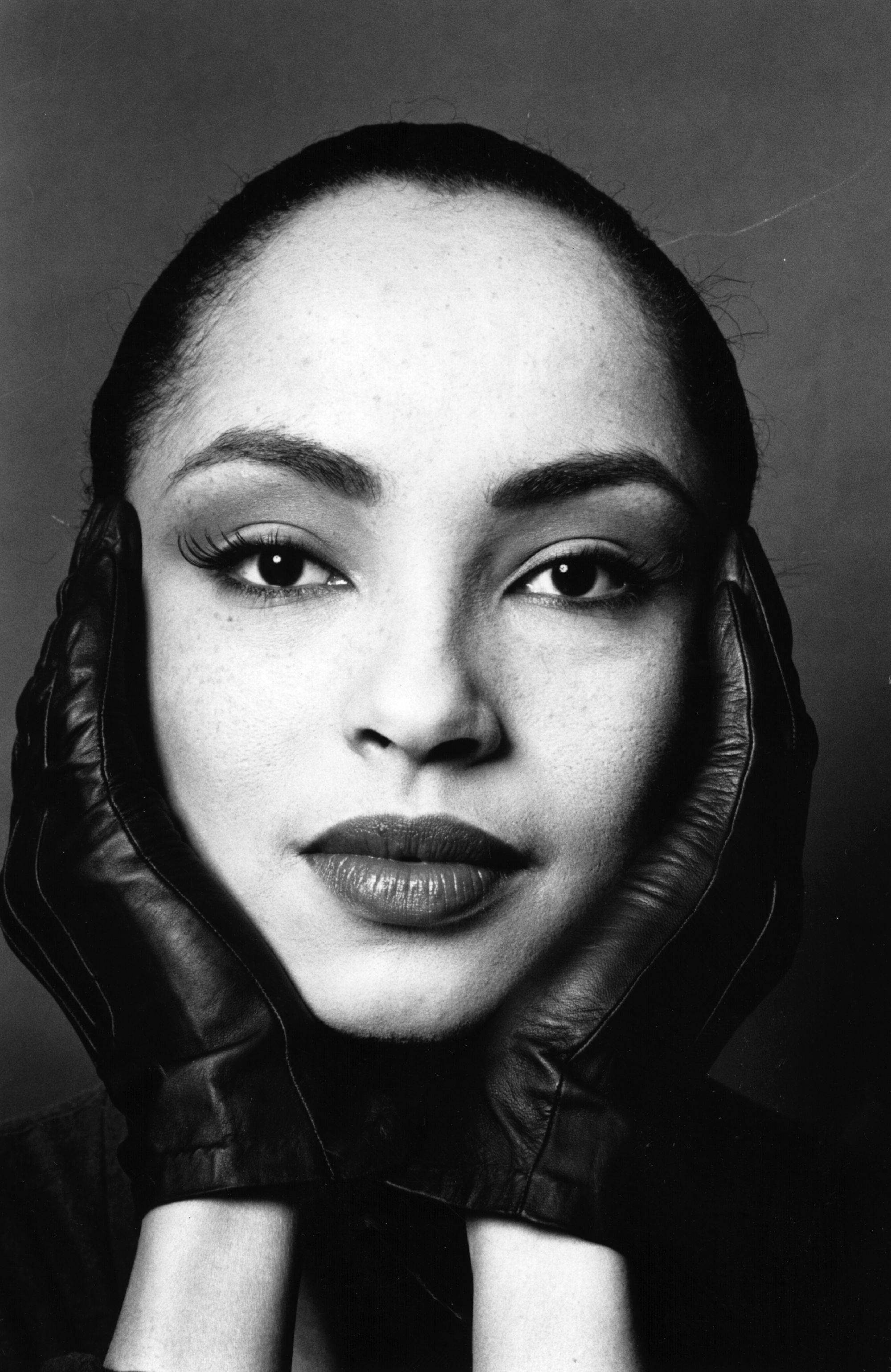 Nigerian-born British singer and songwriter Sade (Helen Folasade).   (Photo by Express Newspapers/Getty Images)