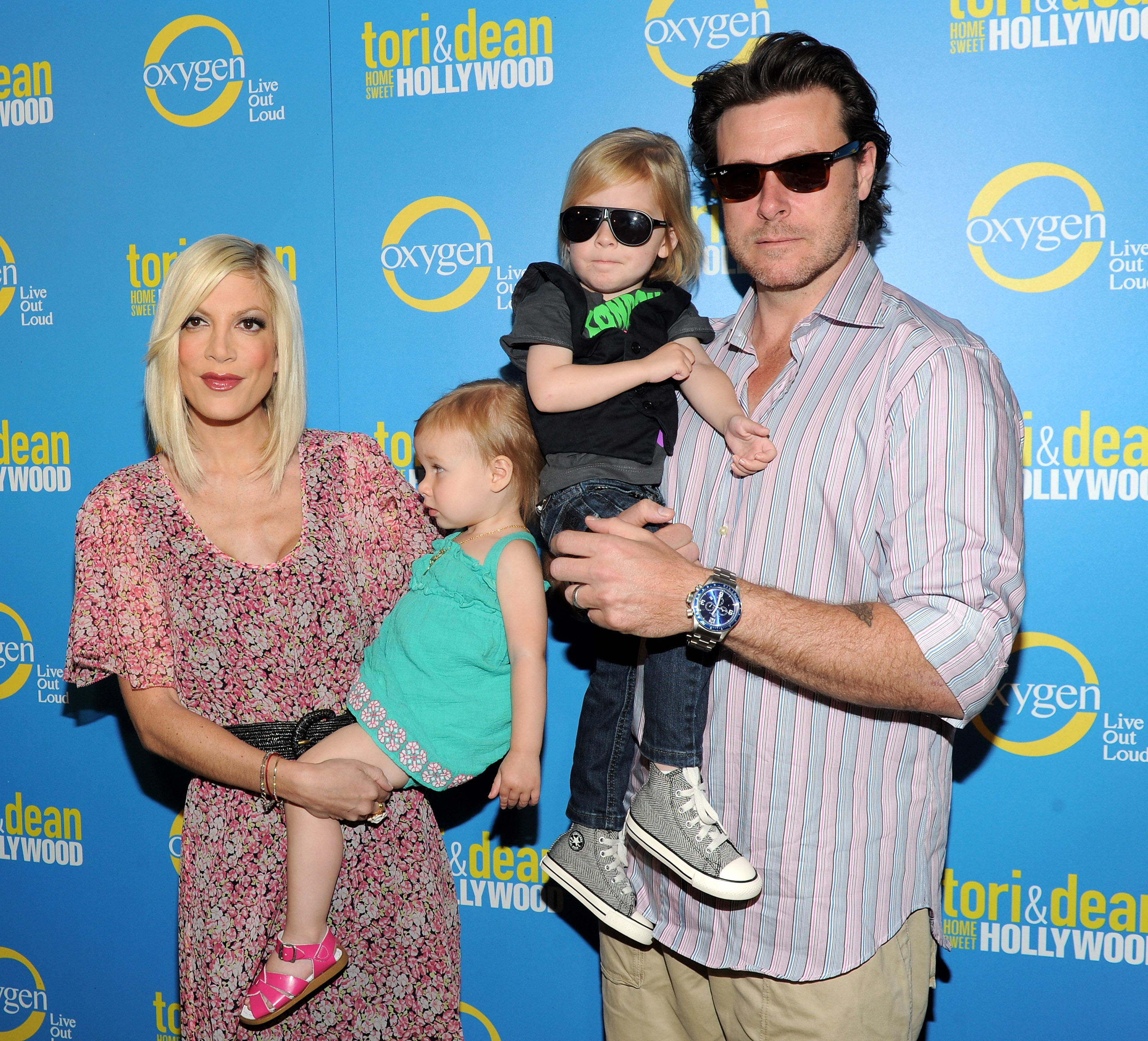 SANTA MONICA, CA - MARCH 28:  (L-R) Actress Tori Spelling, Stella McDermott, Liam McDermott and actor Dean McDermott arrive at Oxygen