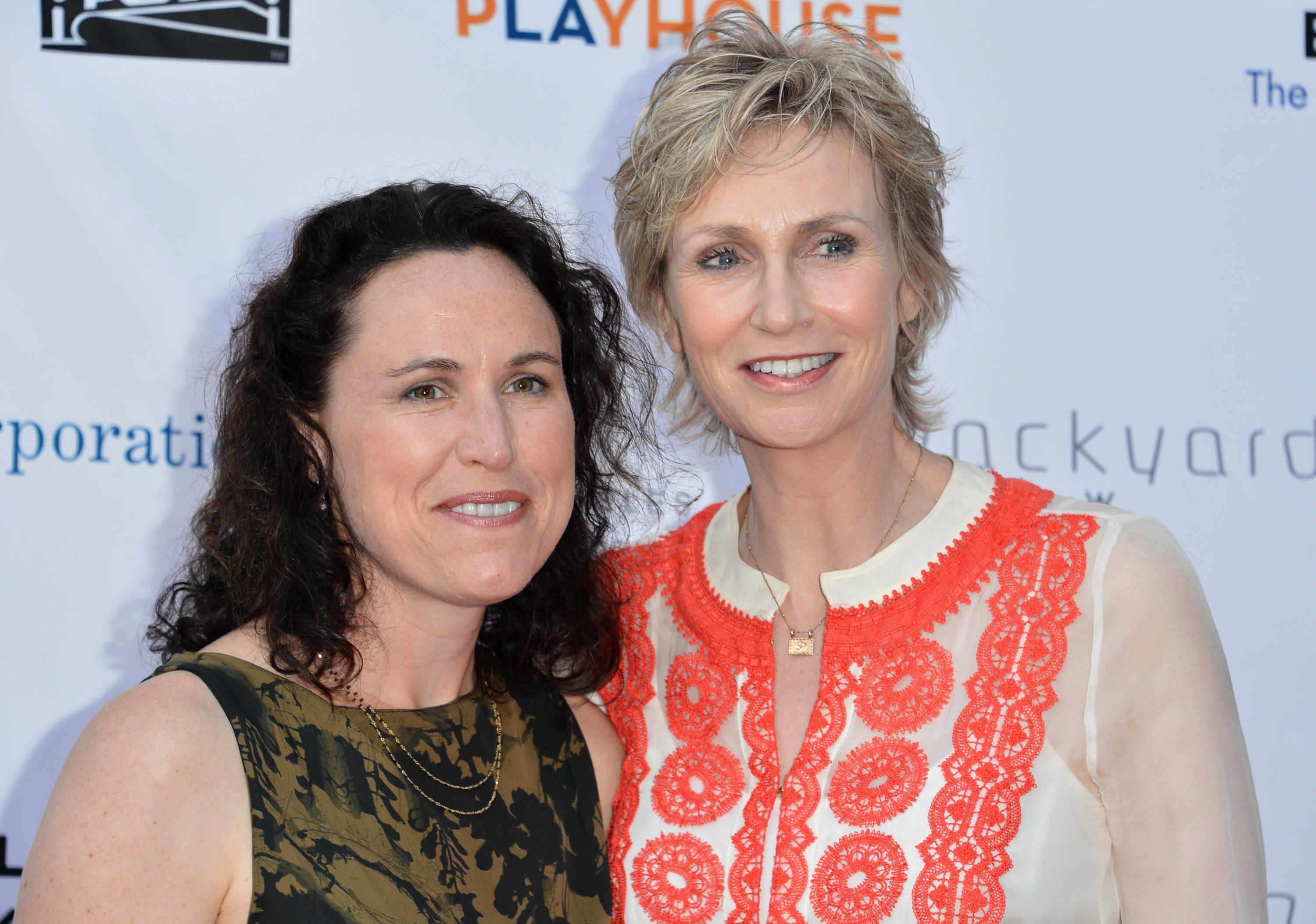 LOS ANGELES, CA - JUNE 04:  Lara Embry and actress Jane Lynch arrive to the Geffen Playhouse