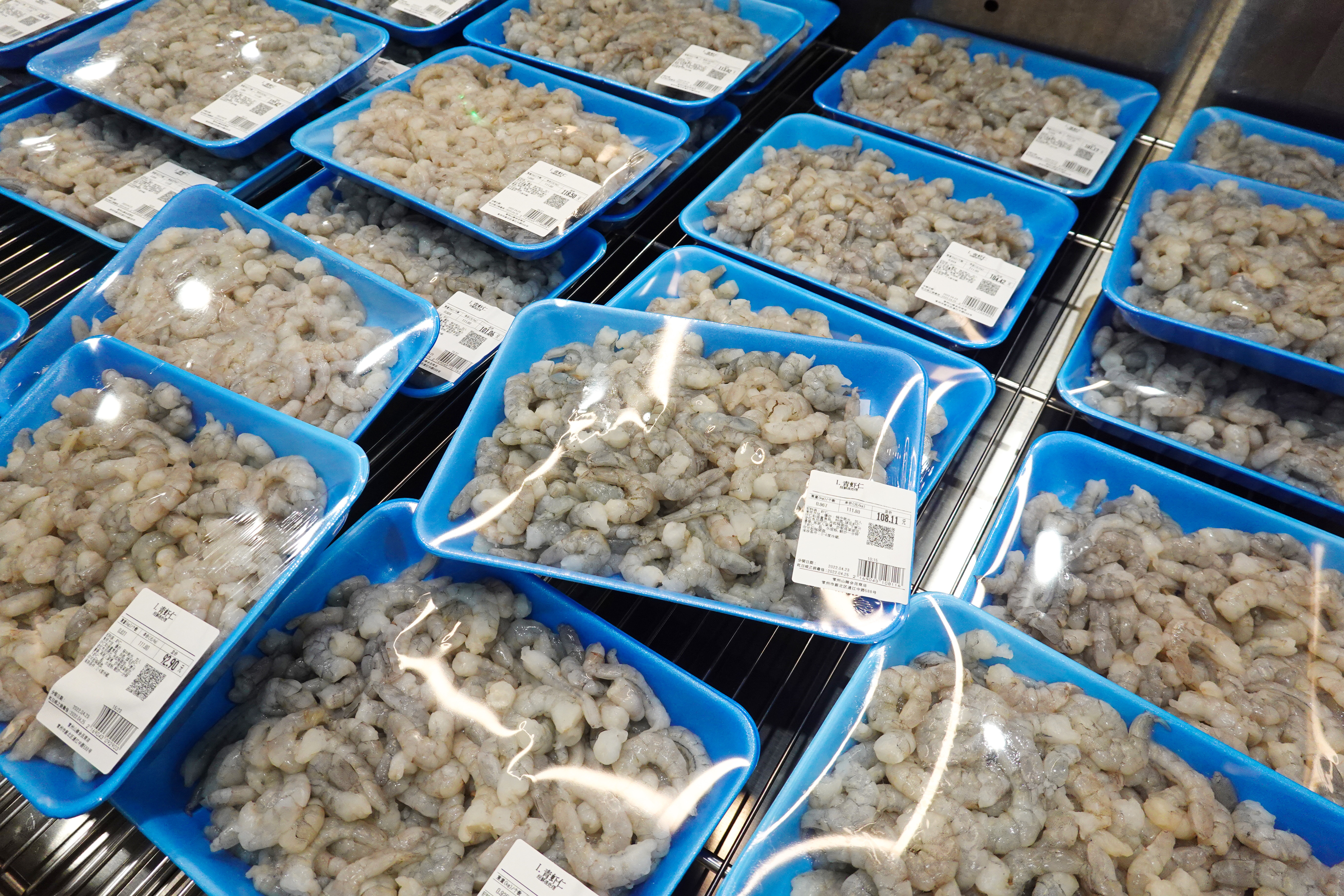 CHANGZHOU, CHINA - 2022/04/23: Packaged shrimps are sold at Sam