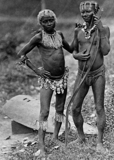 1478522868-3997--Andamanese---two-men---1875