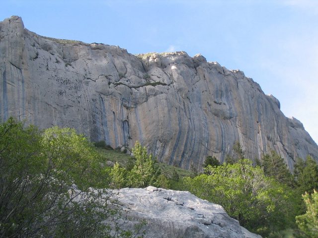 Cliffs of Céüse, Biographie and Berlin Wall sectors