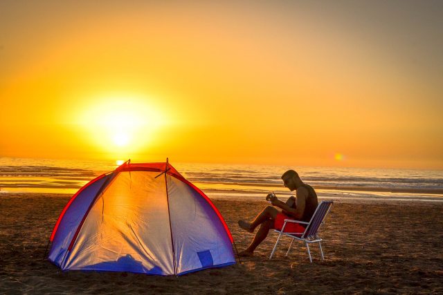 Free camping on the beach