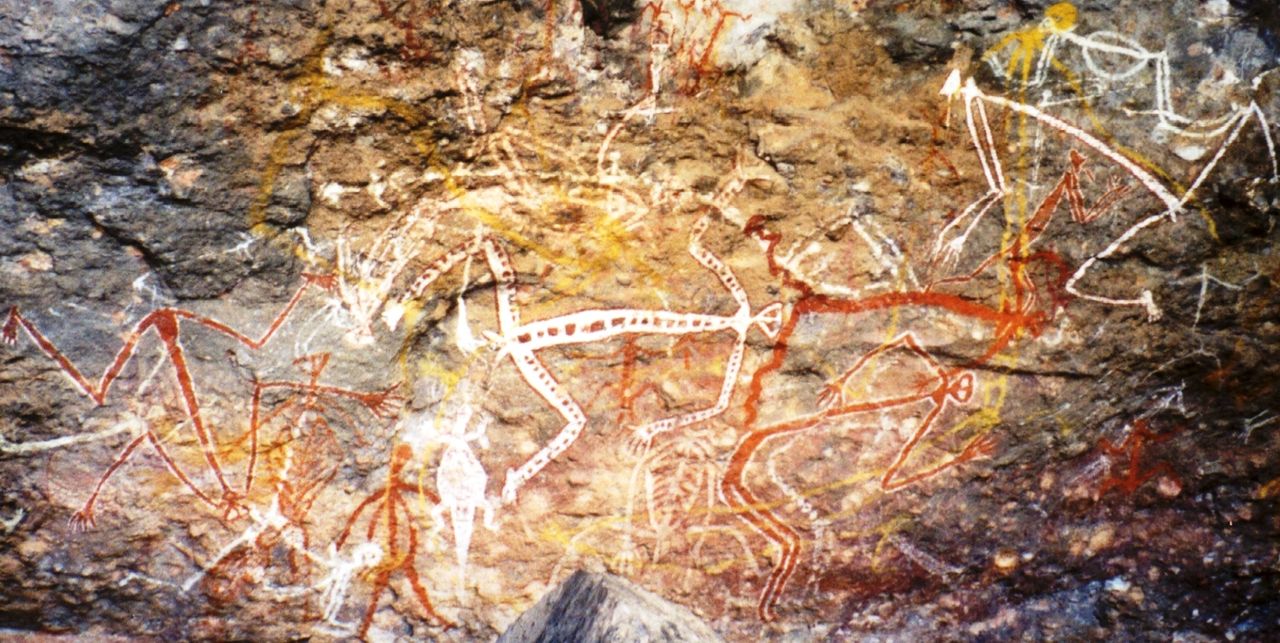 Aboriginal rock painting of Mimi spirits in the Anbangbang gallery at Nourlangie Rock - Author: Dustin M. Ramsey - CC BY-SA 2.5