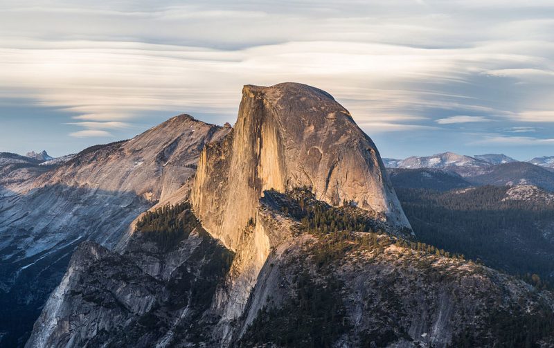 Half Dome as viewed from Glacier Point, Yosemite National Park, California, United States – Author: Diliff – CC BY-SA 3.0