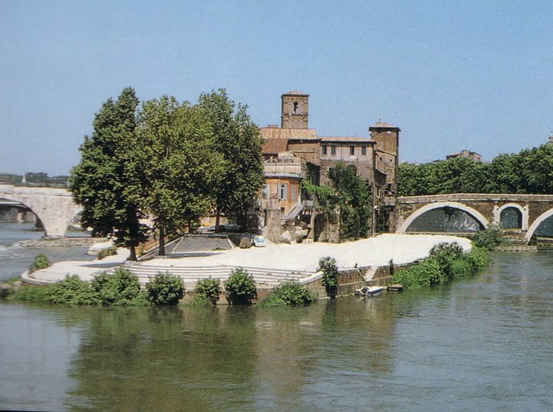 A view from the south-east of Tiber Island – Author: Mac9 – CC BY-SA 3.0