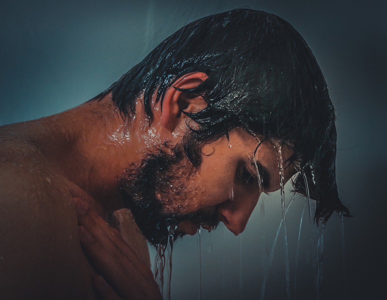 Give your body some love, and wash away the marathon sweat with alternating hot and cold shower bursts