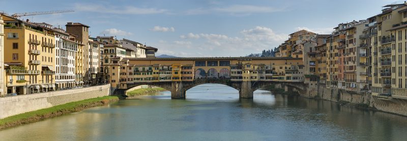 Panoramic view of the Ponte Vecchio, from the West – Author: Jan Drewes – CC BY-SA 4.0