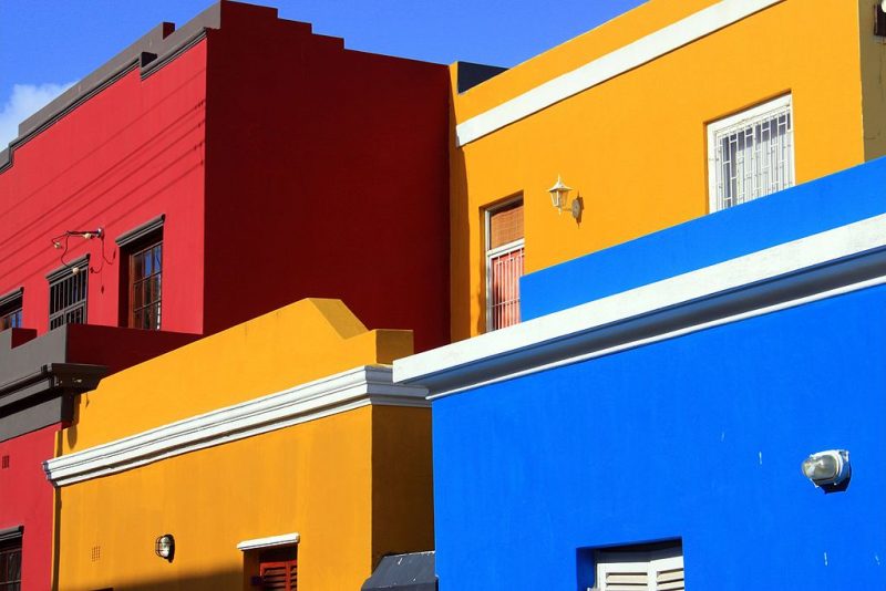 Bo-Kaap primary colors – Author: Witstinkhout – CC BY-SA 3.0