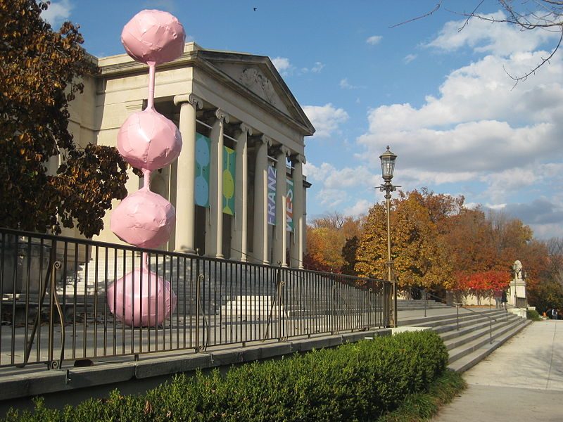 The Baltimore Museum of Art is a great example of architecture – Author: Iracaz – CC BY-SA 3.0