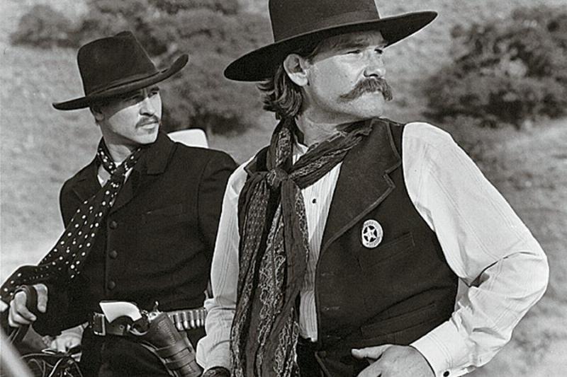 Kurt Russell and Biehn 