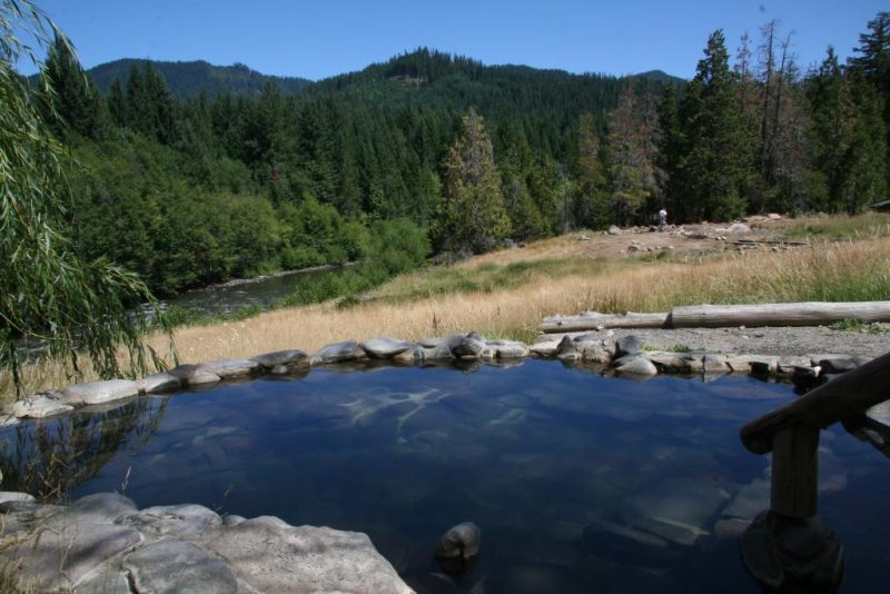 View from Meadow Pool at Breitenbush Hot Springs – Author: Mark Allyn – CC BY-SA 3.0