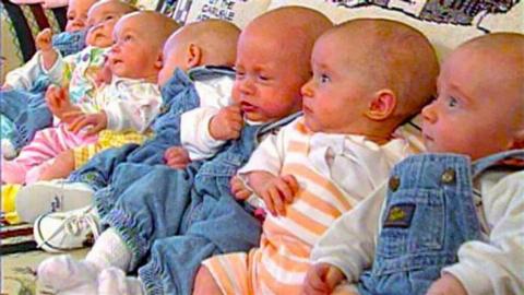 8-mccaughey-septuplets-today-89223-13267.jpg