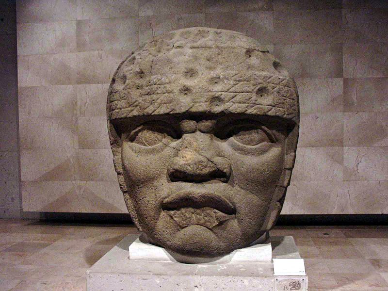 Olmec Head No. 3 from San Lorenzo Tenochtitlan 1200–900 BCE – Author: Maribel Ponce Ixba – CC BY 2.0