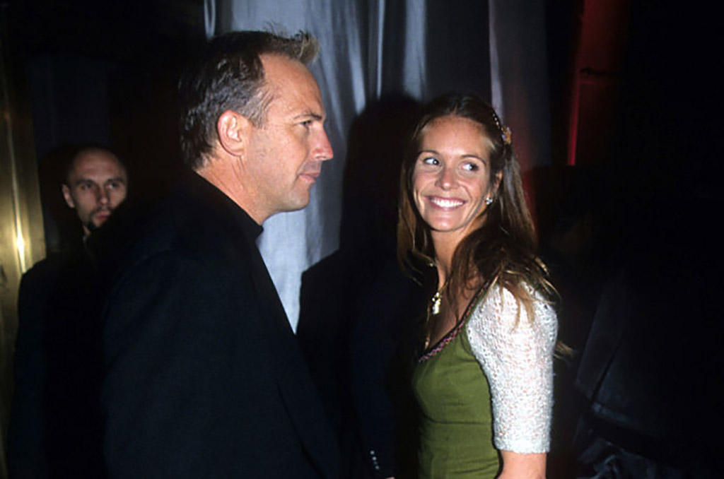 elle MacPherson and kevin costner