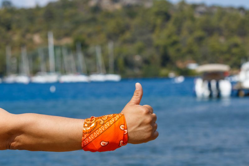 A bandana can be wrapped around an arm or a leg to help cover a wound