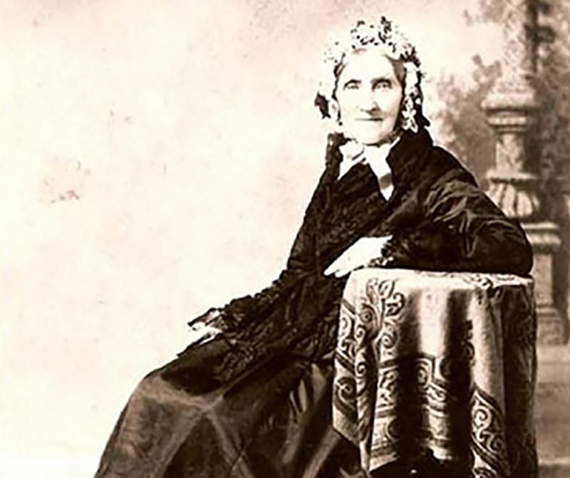 elizabeth-mchutchenson-001-niihau