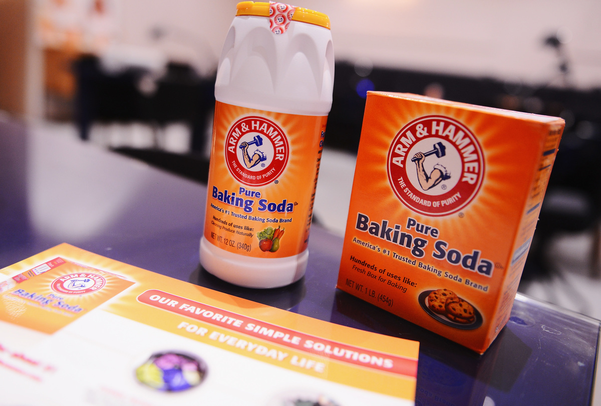 A general view of atmosphere at a special beauty tips and tricks sharing event hosted by Lo Bosworth and ARM & HAMMER Baking Soda at Paintbox Salon on February 26, 2015 in New York City.