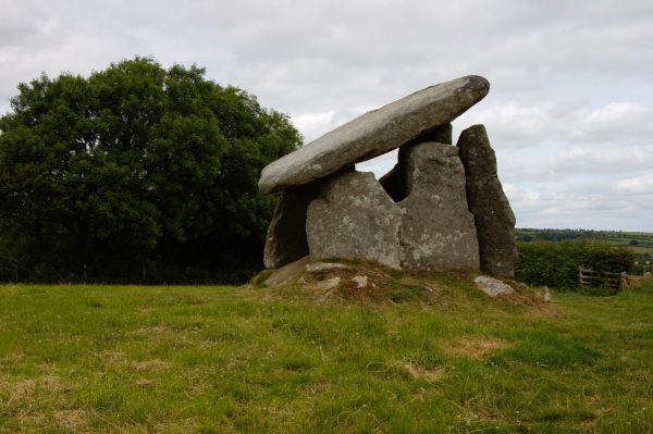Trevethy Quoit. Cornish neolithic portal tomb at Bodmin Moor, Cornwall, UK.