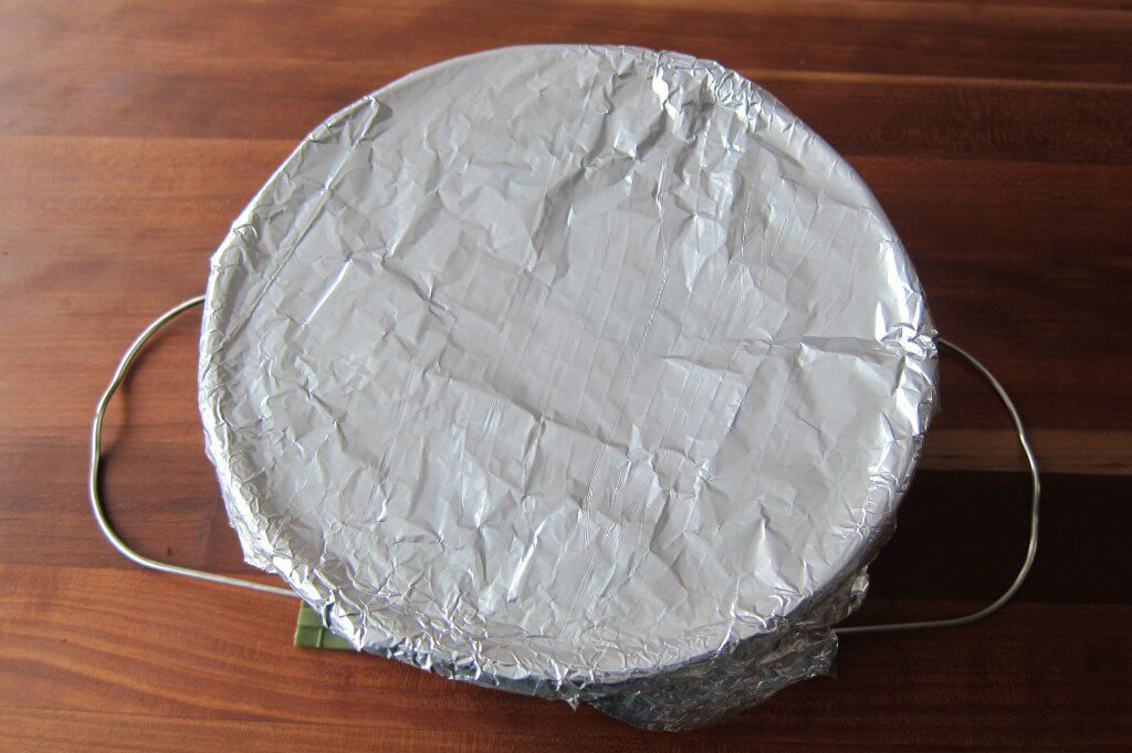 Foil covering paint can 