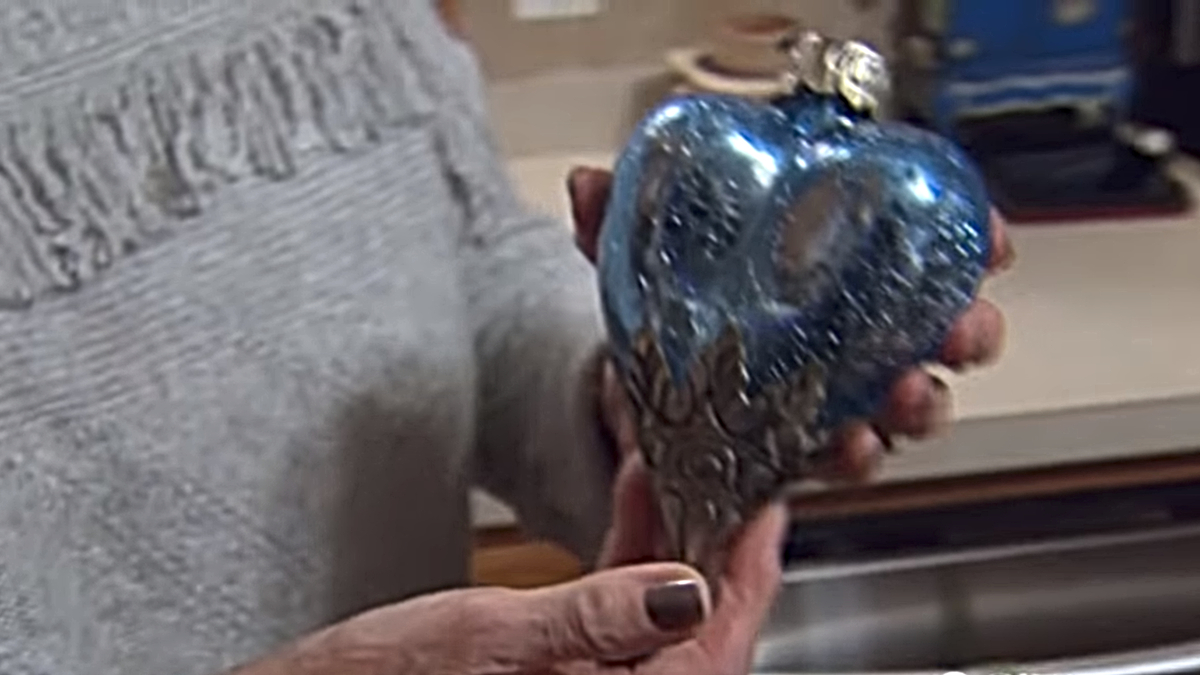 thrift-store-ornament-12