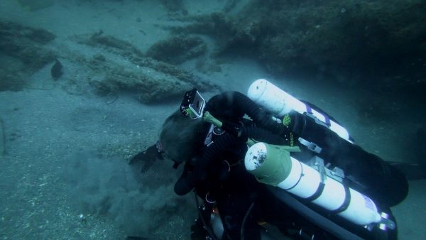 Michael Barnette searching for clues on the SS Cotopaxi wreck. (Science Channel)