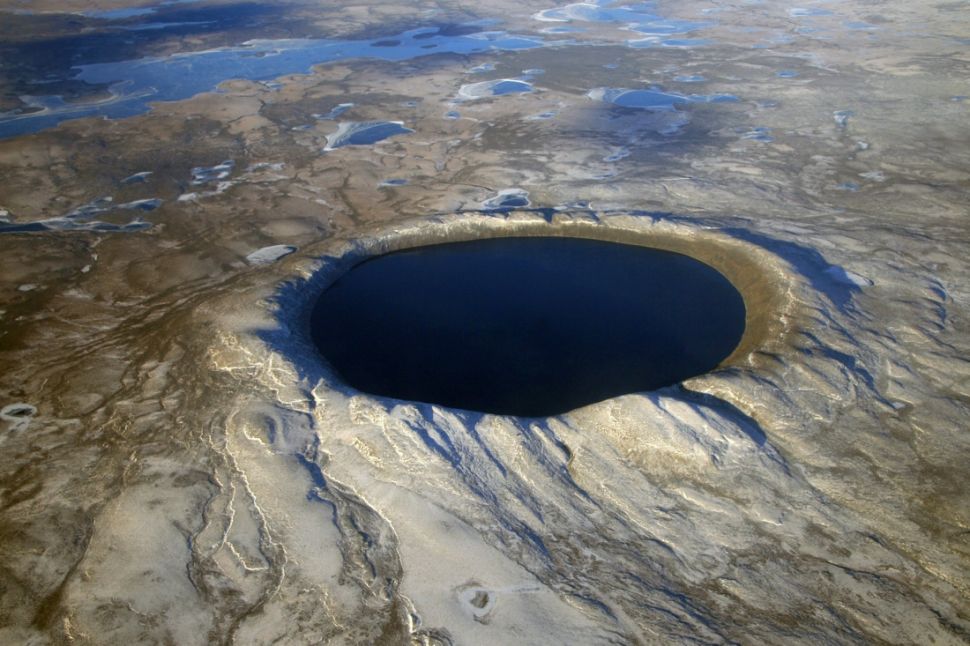 Pingualuit crater. earthobservatory.nasa.gov