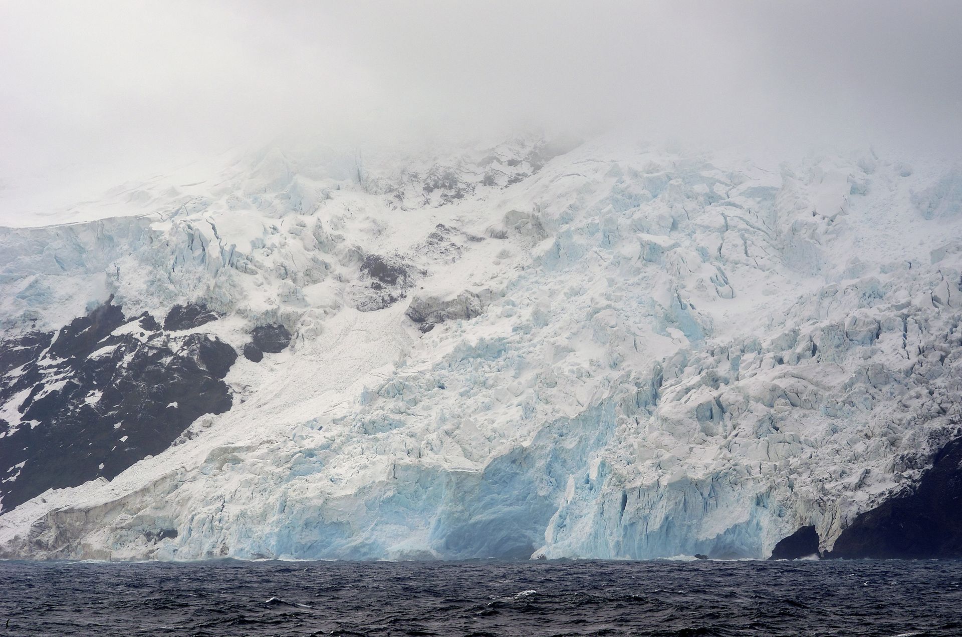 Glacier on Bouvet Island's west coast. François Guerraz CC BY-SA 3.0