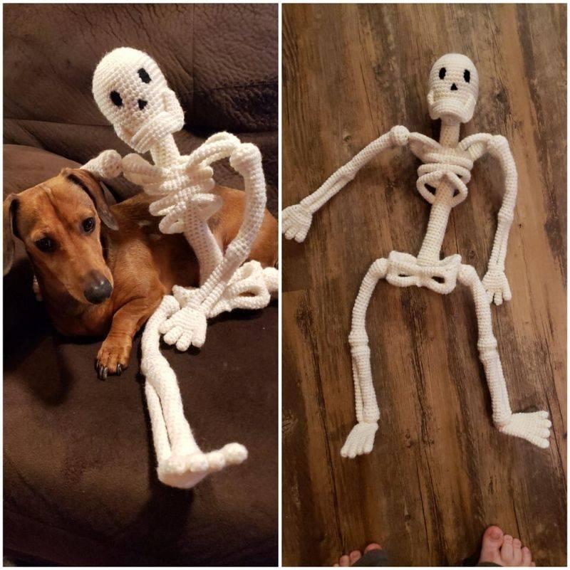 a crochet skeleton that looks awesome