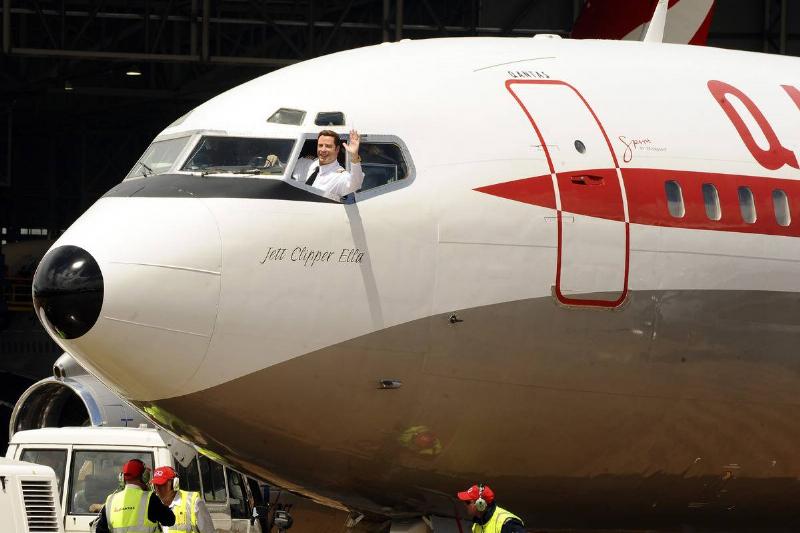 John Travolta flies his Boeing 707.