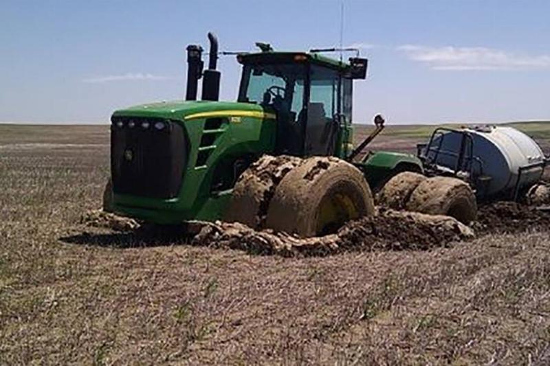 Tractor in the mud 