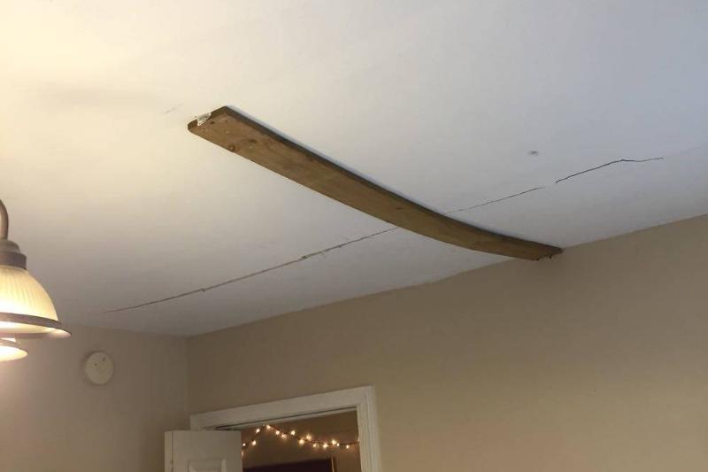 fixing crack in the ceiling