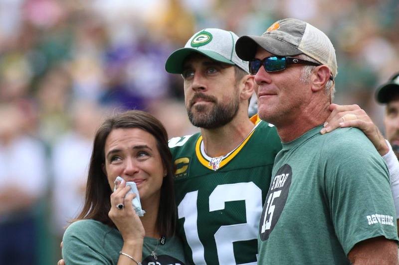 brett favre and aaron rodgers