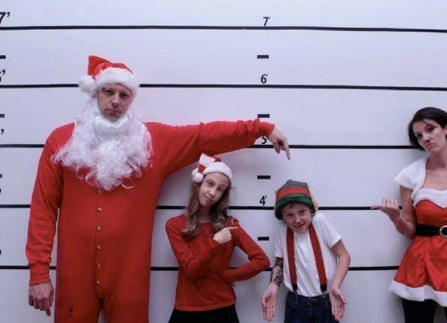 Christmas-Card-Mugshot-43060-92363