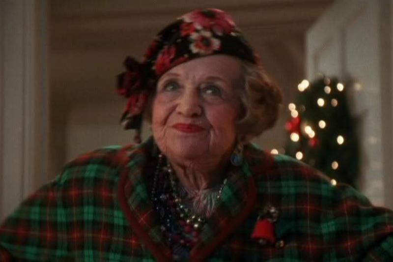 Aunt Bethany appears in Christmas Vacation.