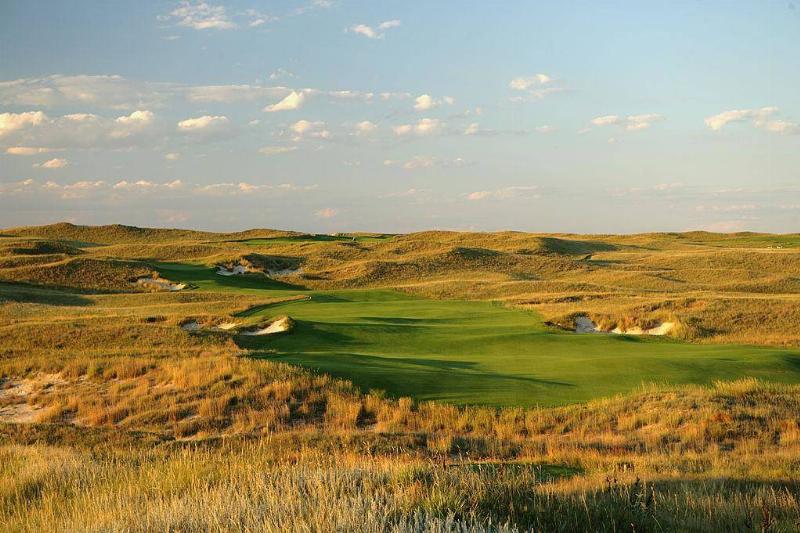 The Natural Beauty of Sand Hills Golf Club