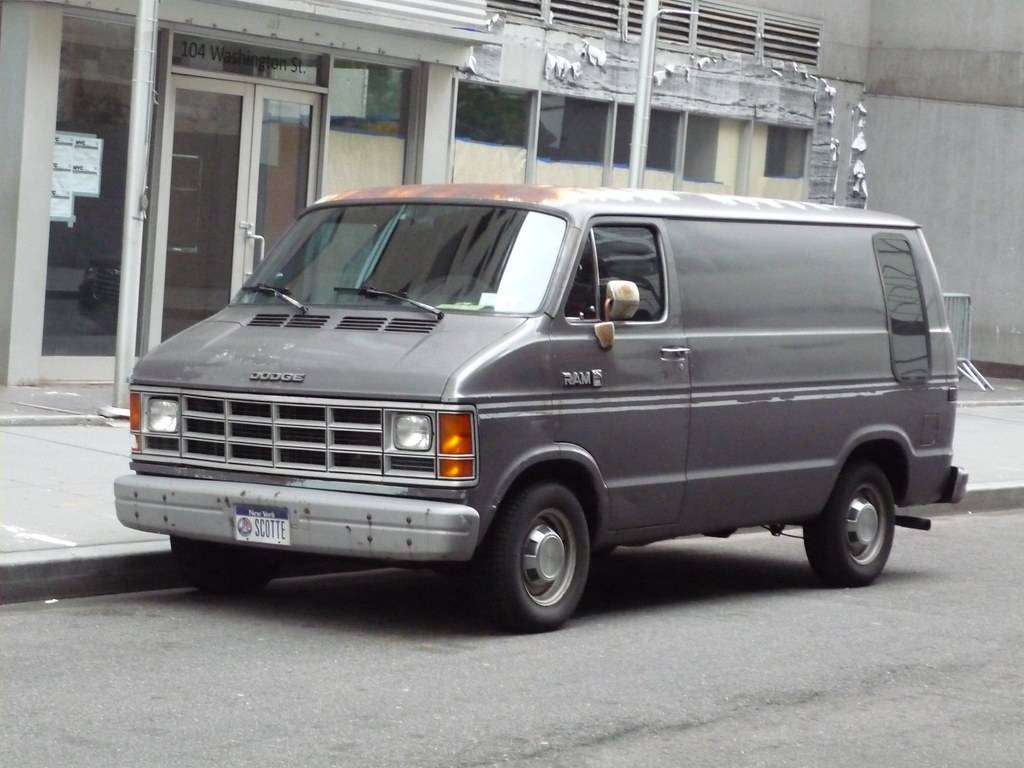 Dodge Ram Van