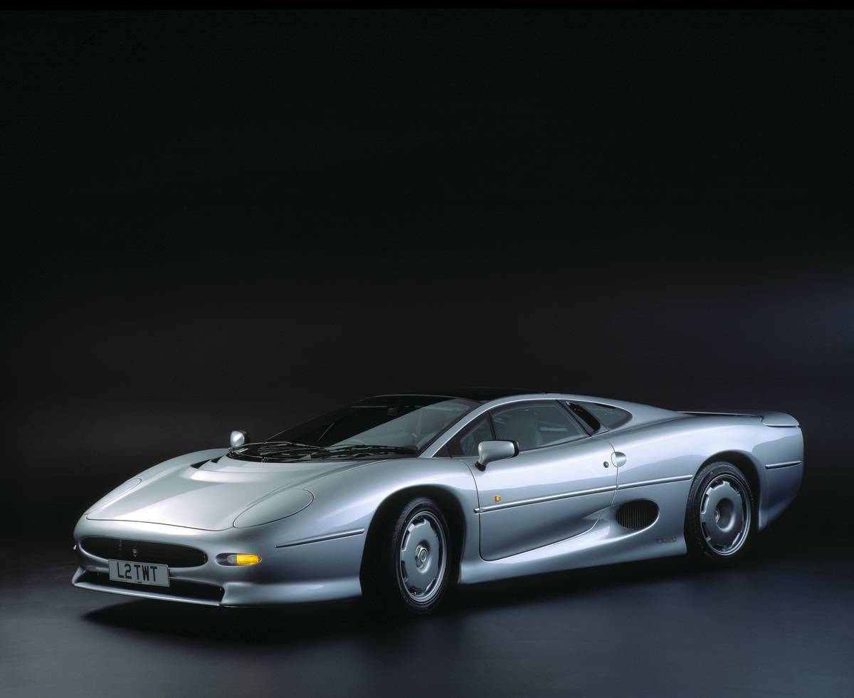 Jaguar XJ220
