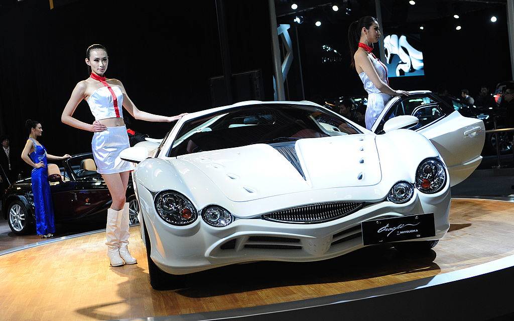 Mitsuoka Orochi