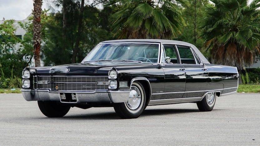 Cadillac Fleetwood Sixty Special Brougham