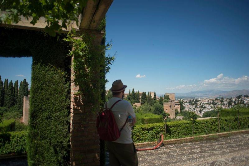 SPAIN-HEALTH-TOURISM-ARCHITECTURE