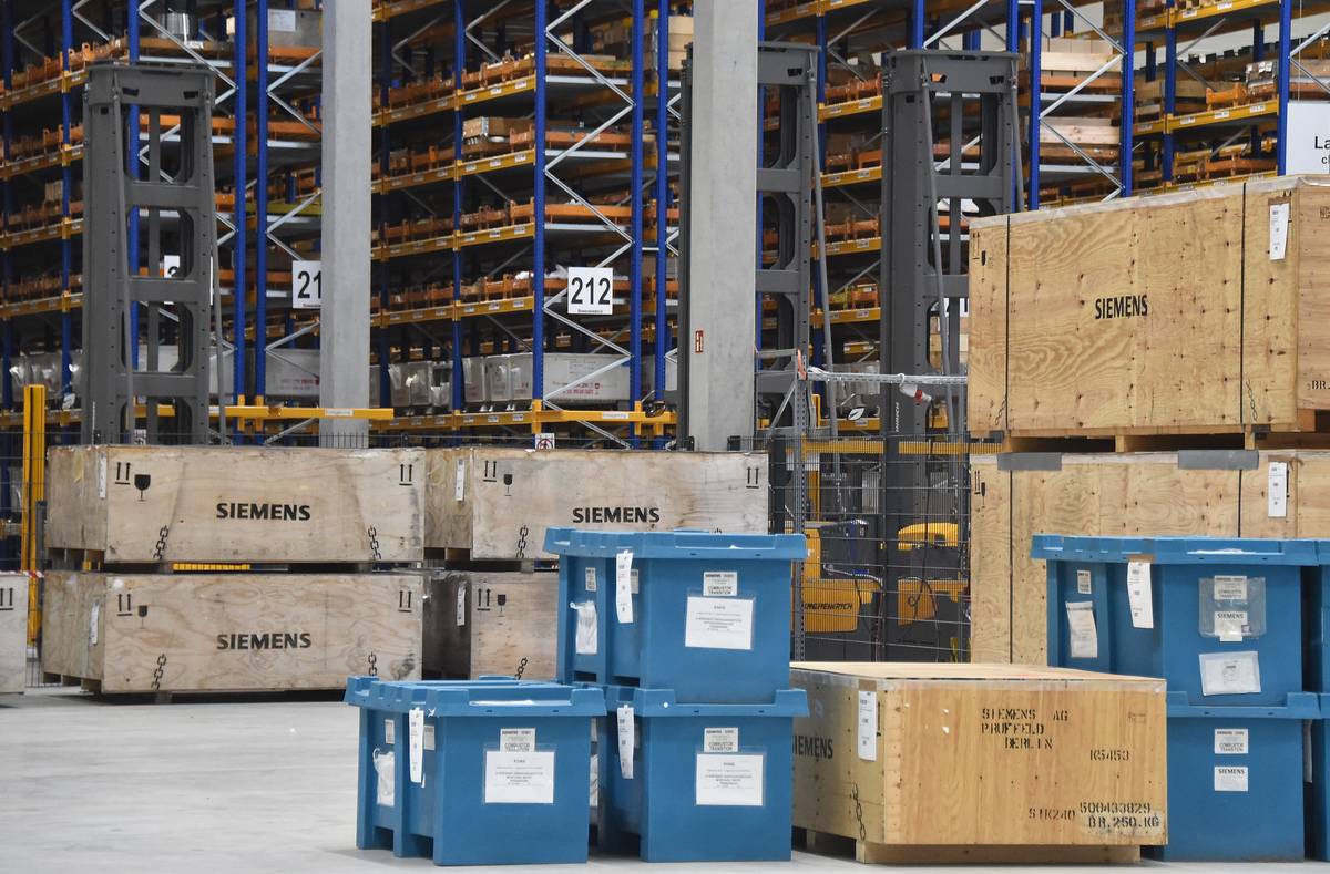 BLG Logistics Center for Siemens