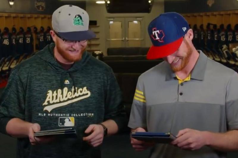 the bradys looking at ipads