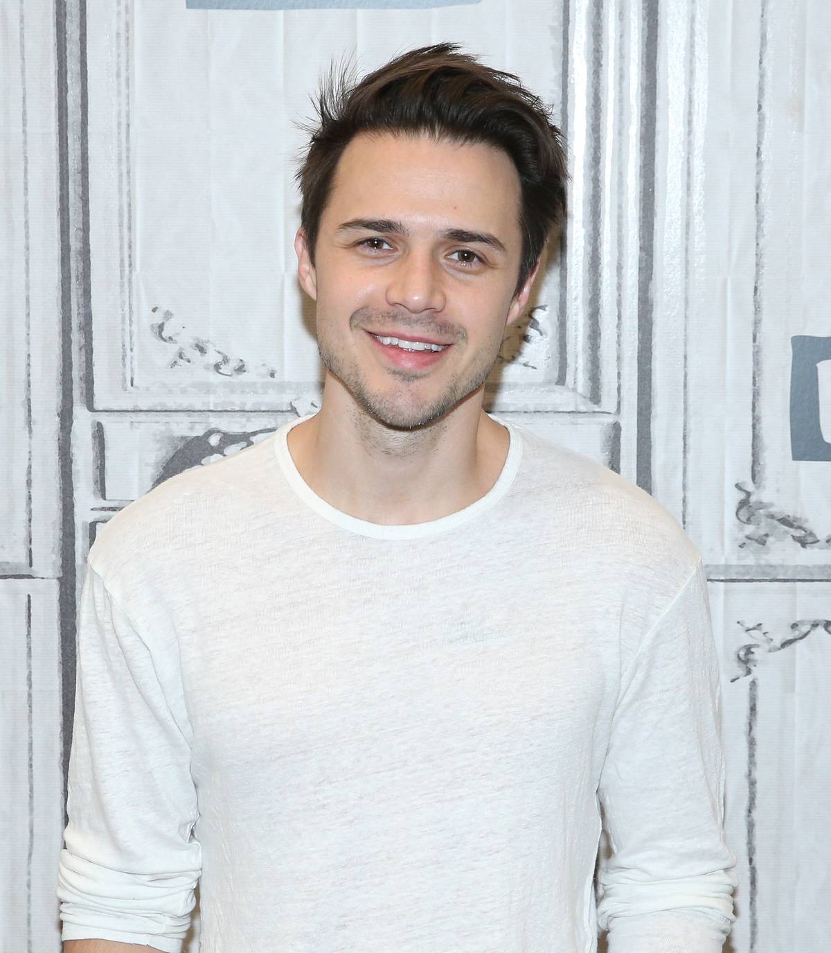 Build Presents Kris Allen Discussing 