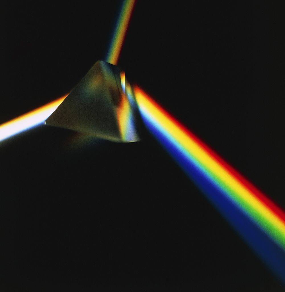 Rainbow light refraction 