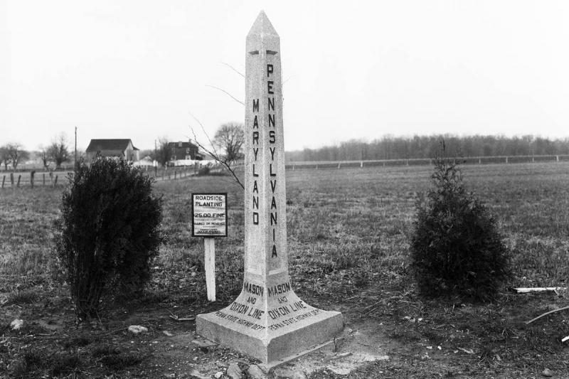 1920s OBELISK ROADSIDE...