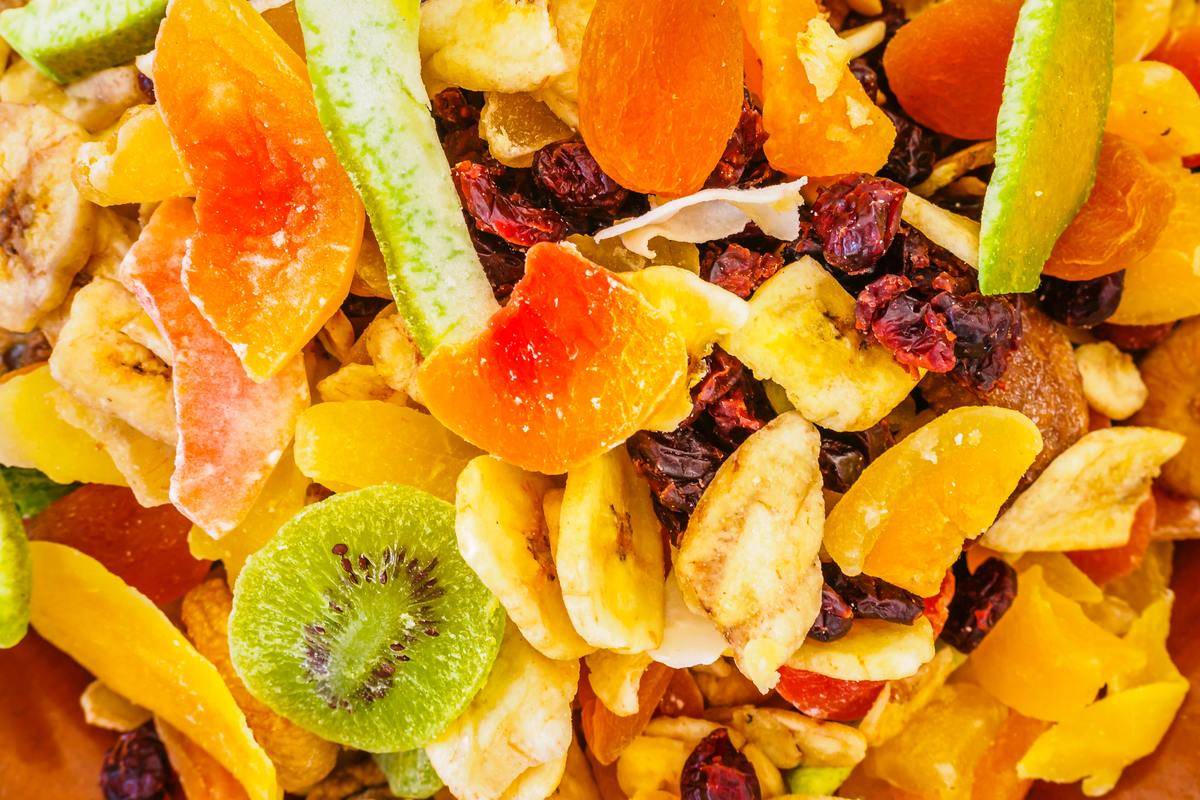 dried fruit with kiwi, bananas, cranberries, and apricots