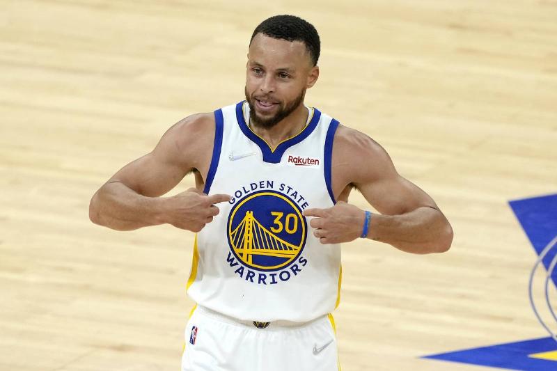 Dallas Mavericks v Golden State Warriors - Game Two