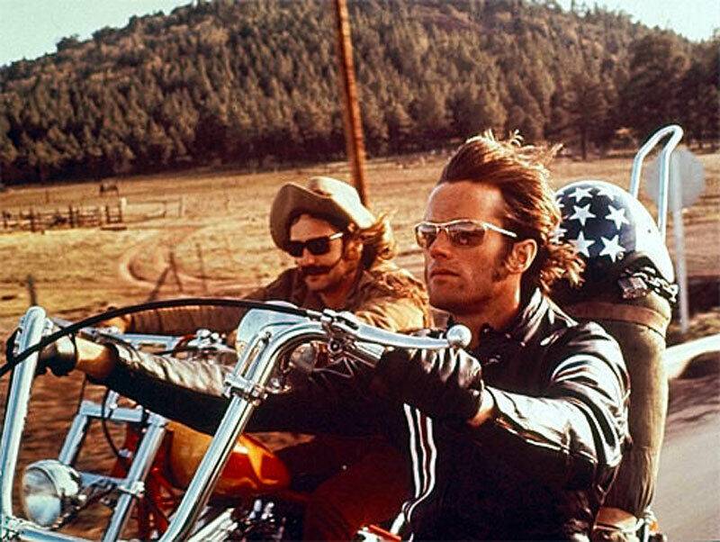 Dennis Hopper and Peter Fonda riding motorcycles as Billy and Wyatt in Easy Rider